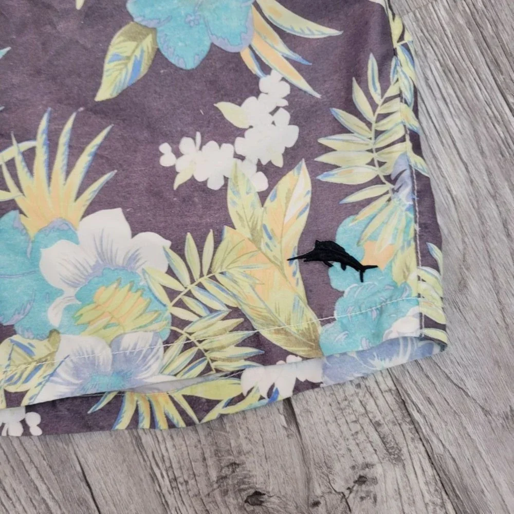 Tommy Bahama Swim Trunks Large Gray Blue‎ Floral Tropical Beach Vacation